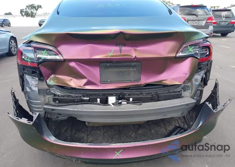 2022 Tesla Model 3 Rear-Wheel Drive z USA, uszkodzony, nr VIN 5YJ3E1EA9NF324627